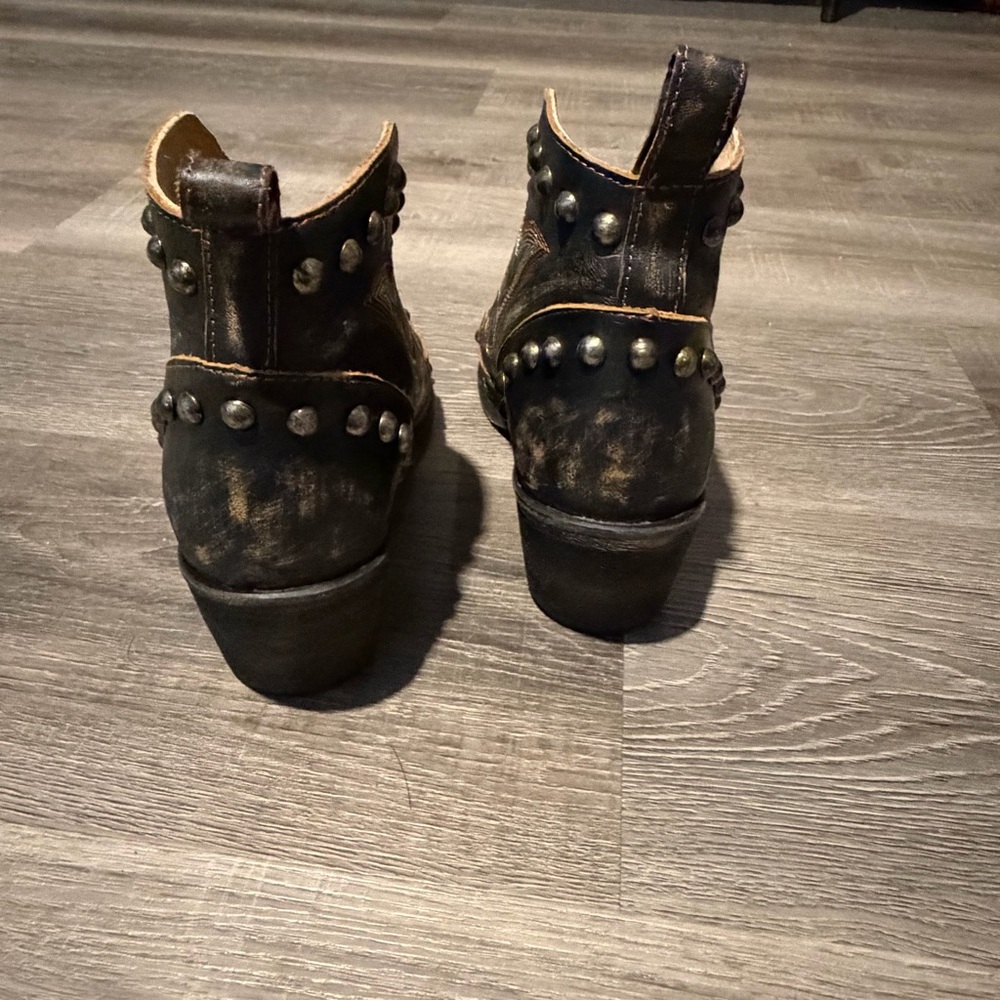 Like New! Circle G by Corral Bootie Studded Boots - Picture 3 of 7